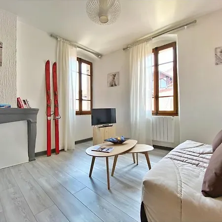 Coup De Coeur Au Pied Du Château - Joli Idéalement Placé Apartamento