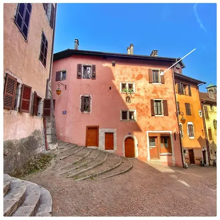 Coup De Coeur Au Pied Du Chateau - Ideally Located Apartamento *