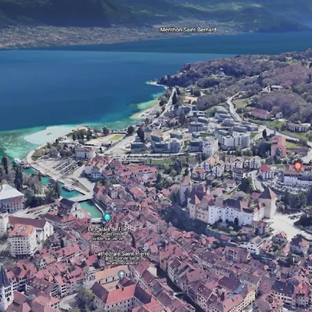 Coup De Coeur Au Pied Du Chateau - Ideally Located Annecy